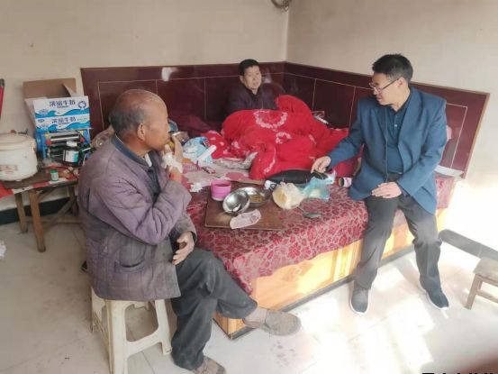 开云登陆入口泓源公司开展“践行初心使命，助推脱贫攻坚”主题党日活动(图6)